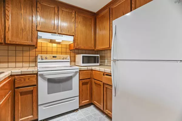 Lodi, CA 95240,625 N Church ST #8