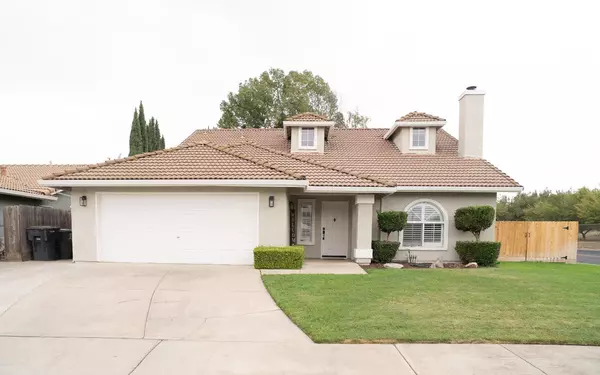 298 Stonewood LN, Oakdale, CA 95361
