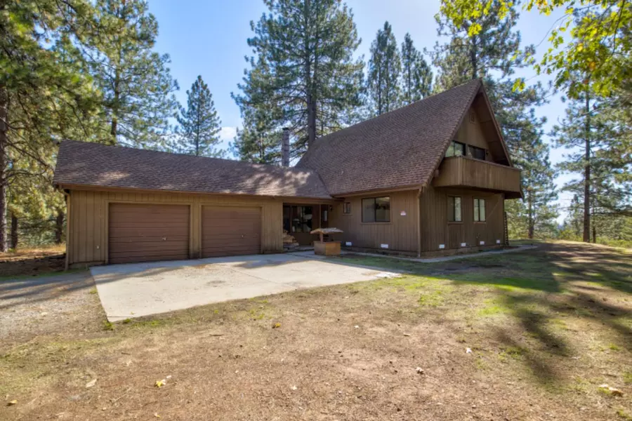 26672 Old Loggers LN, Colfax, CA 95713