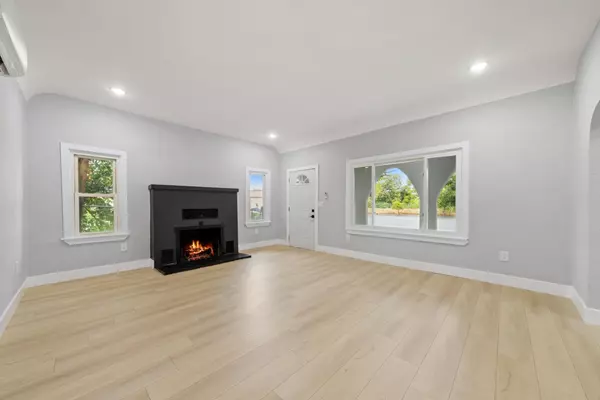 Yuba City, CA 95991,658 Bridge ST