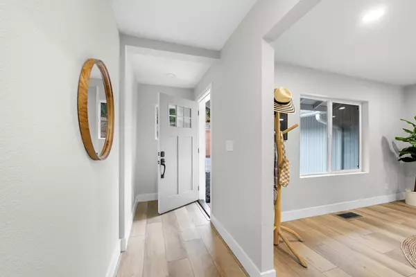 Shingle Springs, CA 95682,4570 Woodside WAY