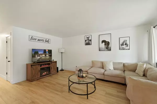 Yuba City, CA 95993,2966 Hillview DR
