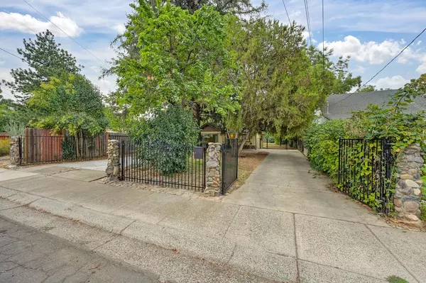 Sacramento, CA 95820,5720 19th AVE