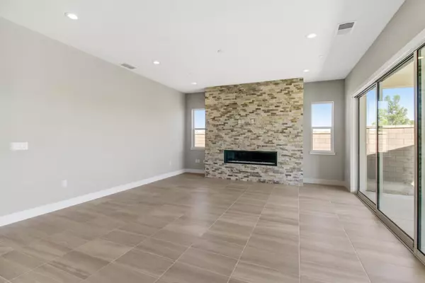 Folsom, CA 95630,4014 Sunny Oaks DR