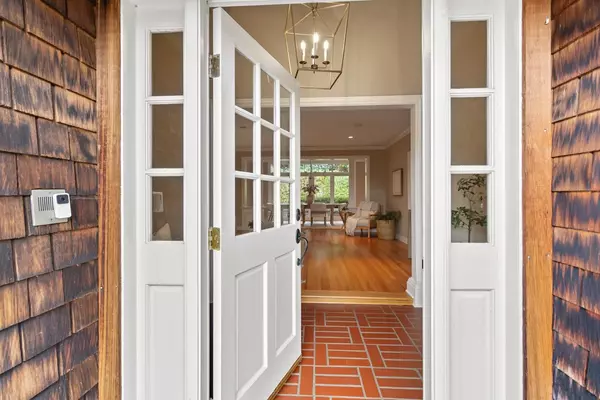 Carmichael, CA 95608,2141 Claremont RD