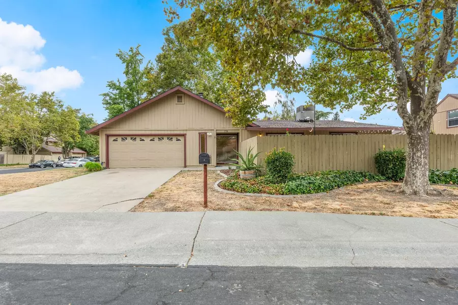 2726 Paradise WAY, West Sacramento, CA 95691