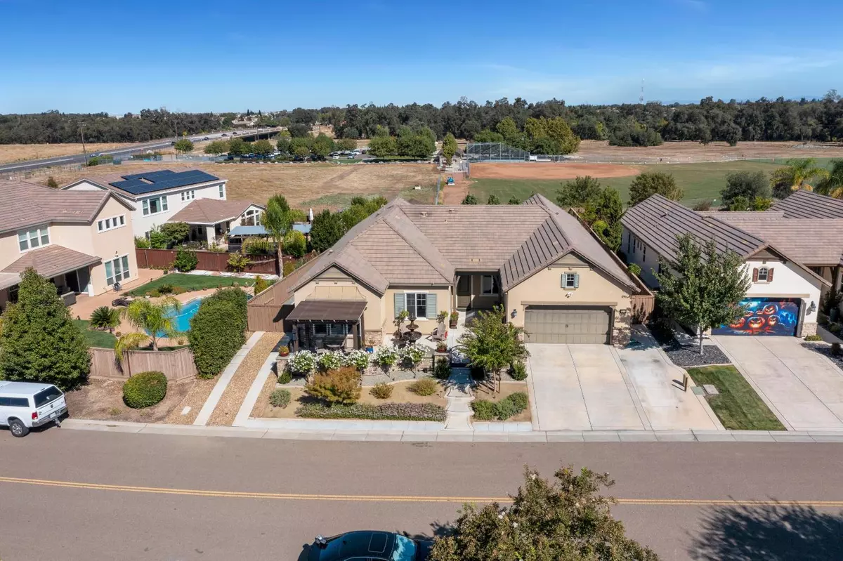 Roseville, CA 95747,9717 Sword Dancer DR