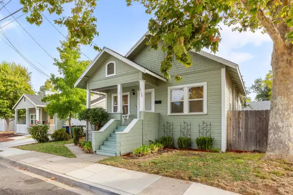 Sacramento, CA 95817,2739 Santa Clara