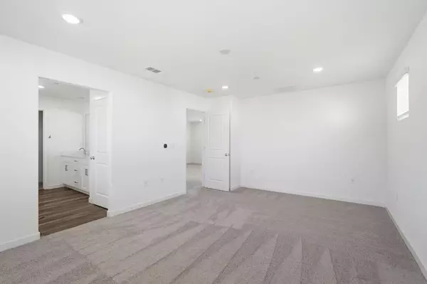 Manteca, CA 95337,792 Rosazzo LN