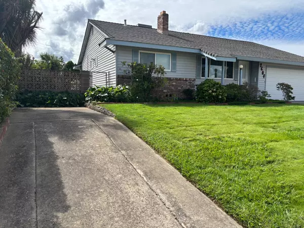 Sacramento, CA 95828,7604 Eastbreeze Circle