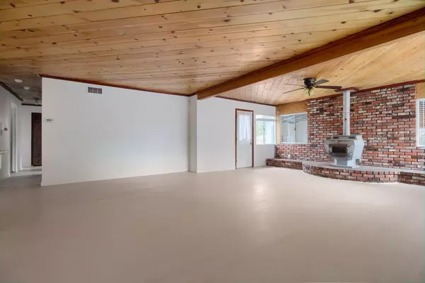 Woodland, CA 95776,723 Helen WAY