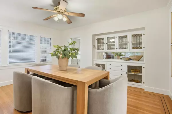 Sacramento, CA 95819,1561 49th ST