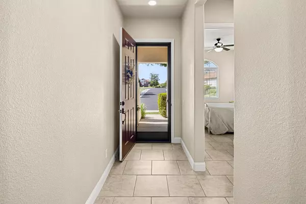 Roseville, CA 95747,2080 Leighham DR