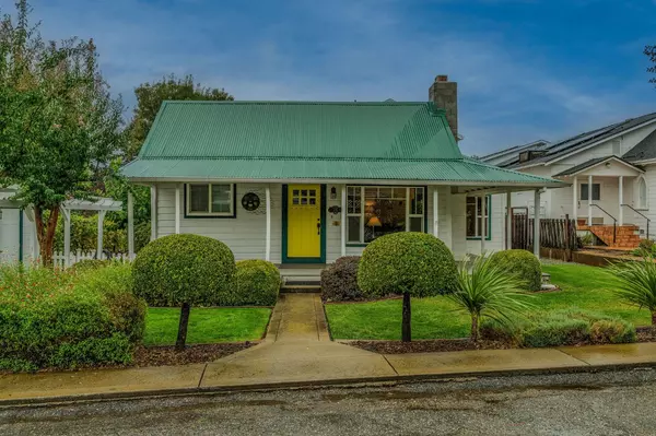 135 Amelia ST, Sutter Creek, CA 95685
