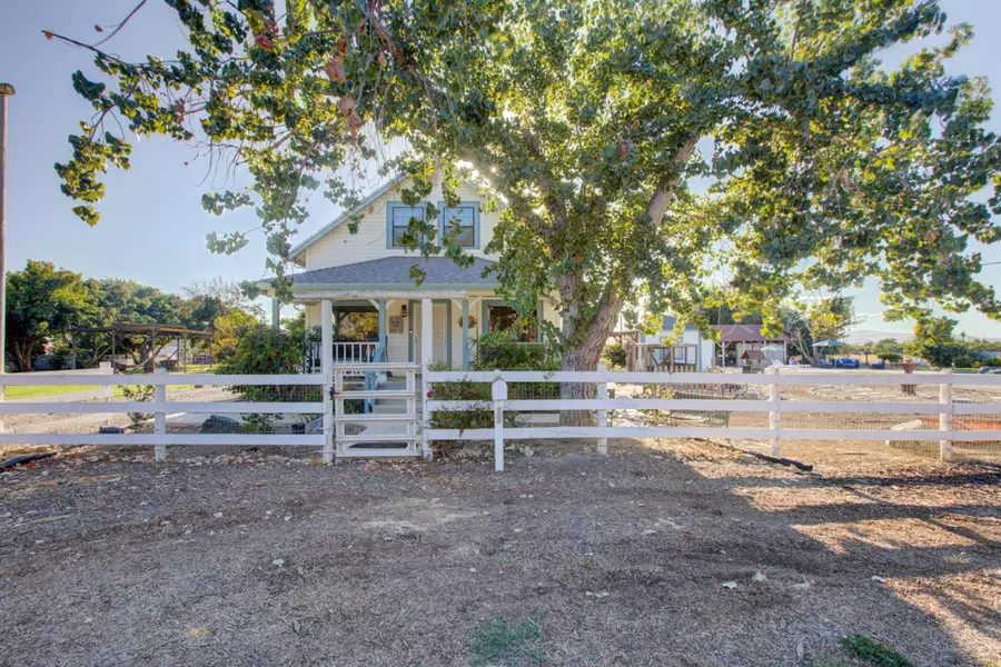 16221 Gustafson AVE, Patterson, CA 95363