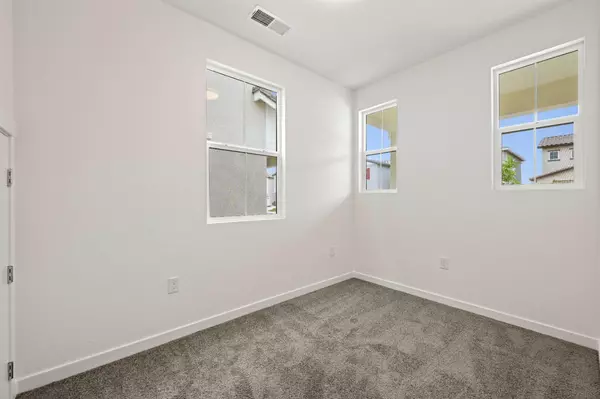 Roseville, CA 95747,1033 Granito WAY