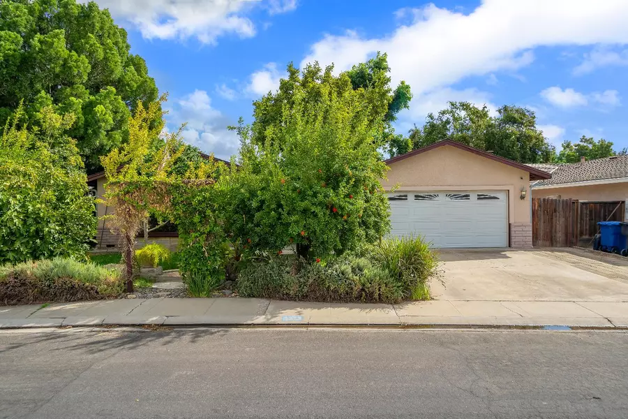 3312 Whitehorse AVE, Modesto, CA 95350