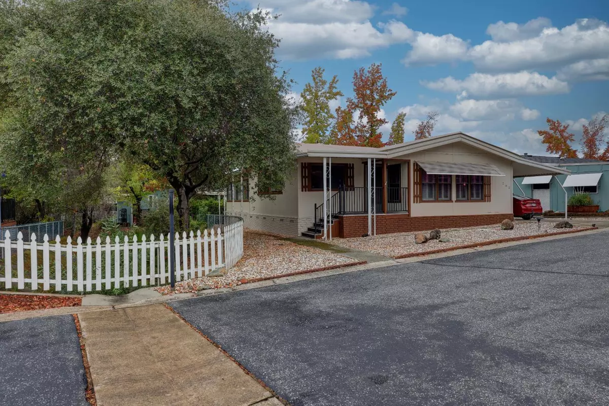Auburn, CA 95602,3765 Grass Valley HWY #263