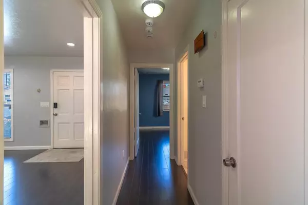 Sacramento, CA 95822,5531 Michael WAY