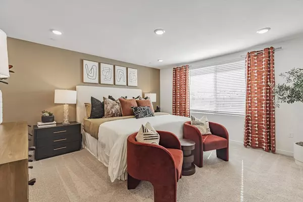 Sacramento, CA 95824,5206 Senesta CIR