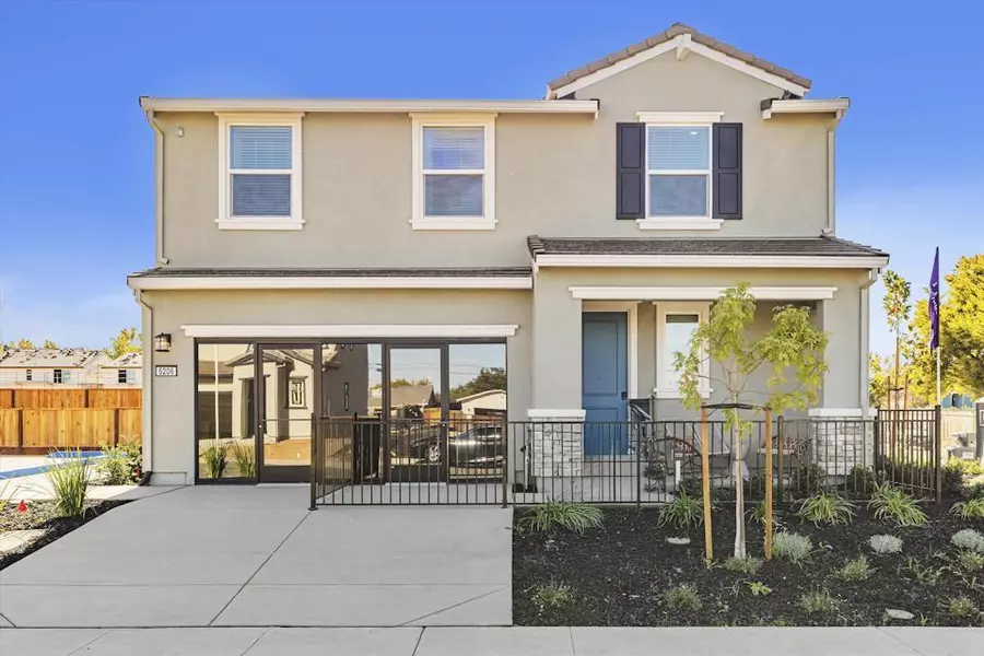 5206 Senesta CIR, Sacramento, CA 95824
