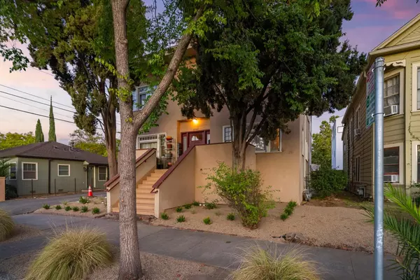 Sacramento, CA 95816,1717 26th ST