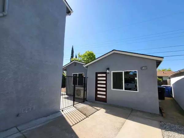 Sacramento, CA 95817,6150 T ST