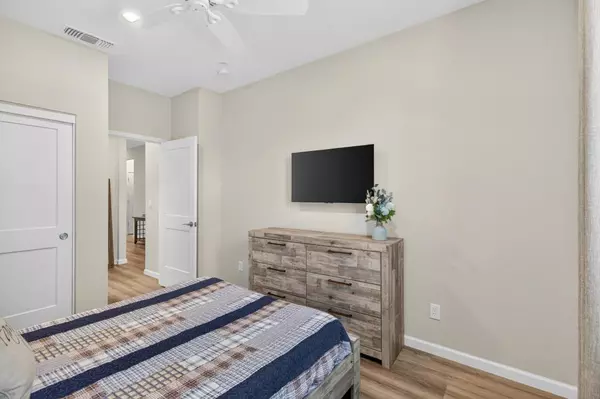 Lincoln, CA 95648,1296 Esplanade LN