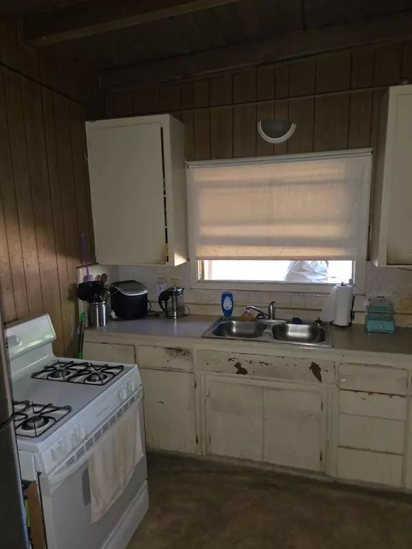 Stockton, CA 95206,719 Hyde CT