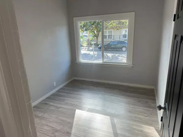 Sacramento, CA 95817,3401 12th AVE