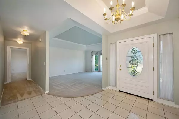 Folsom, CA 95630,116 Raeanne LN