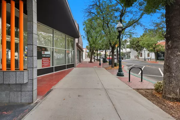 Merced, CA 95340,332 E Main