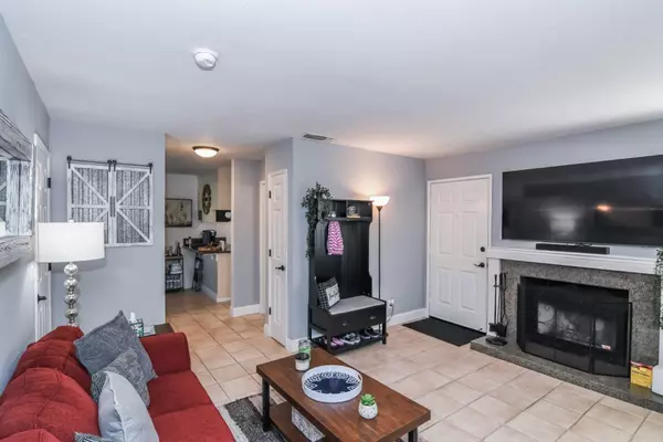 Sacramento, CA 95826,9101 Newhall #31