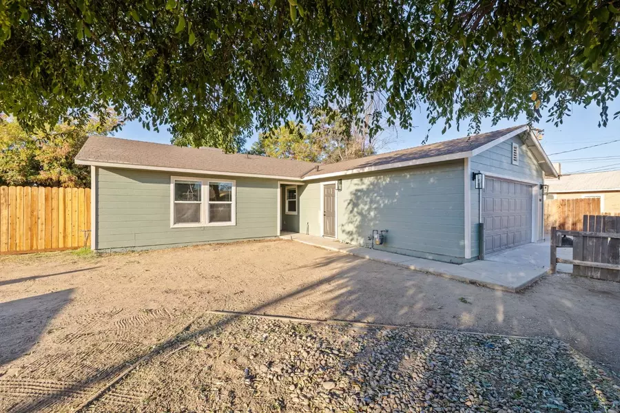 200 E Warren AVE, Bakersfield, CA 93308
