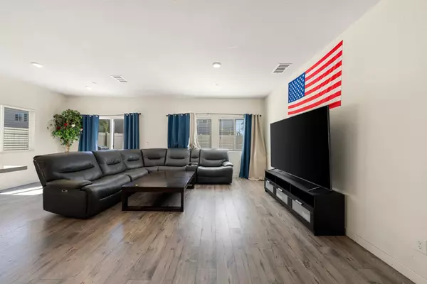Elk Grove, CA 95758,7664 Walpole WAY