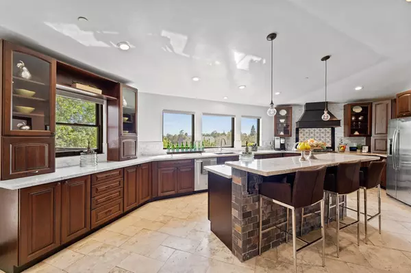 Loomis, CA 95650,3893 Peach DR