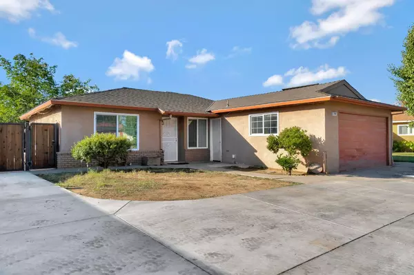 824 Ashlan WAY, Madera, CA 93638
