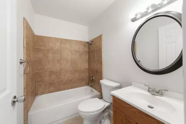 Sacramento, CA 95842,4609 Greenholme DR #1