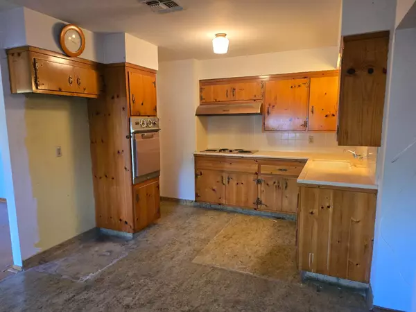 Sacramento, CA 95822,2324 Mangrum AVE