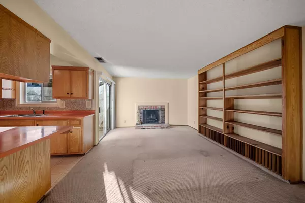 Sacramento, CA 95842,4612 Hayford WAY