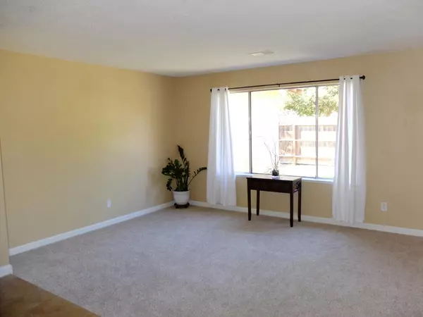 Modesto, CA 95355,1813 Murrietta LN