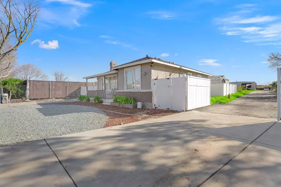 6224 Fowler Ave, Sacramento, CA 95828