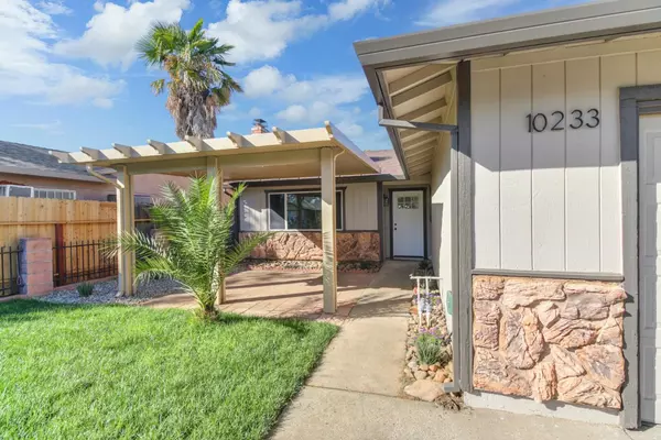 Sacramento, CA 95827,10233 Countryside WAY