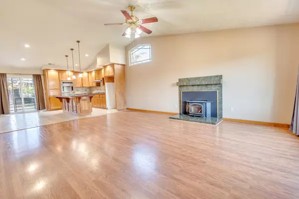 Los Banos, CA 93635,831 Mesa CT