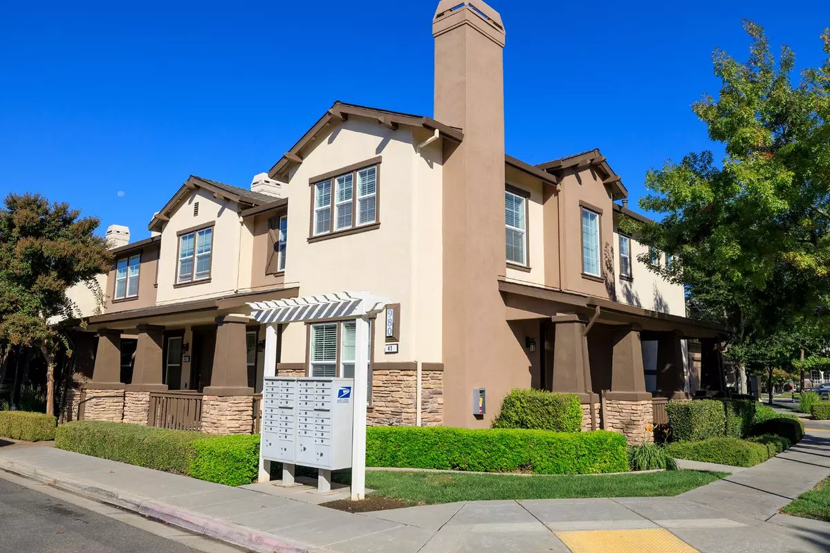 Oakdale, CA 95361,980 Silver Spur CIR #41