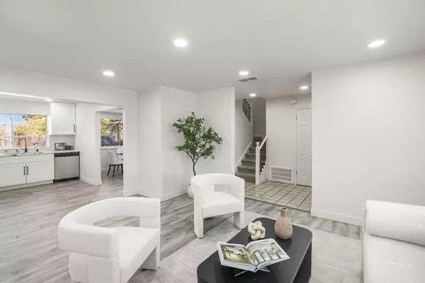 Sacramento, CA 95828,7413 Skander WAY