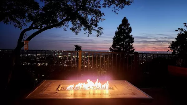 El Dorado Hills, CA 95762,424 Powers DR