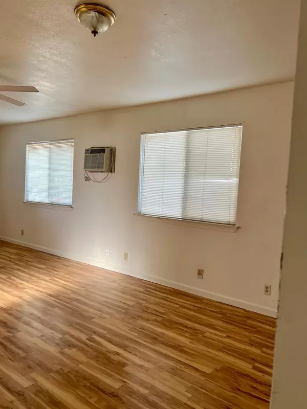 Stockton, CA 95206,416 W Jackson ST