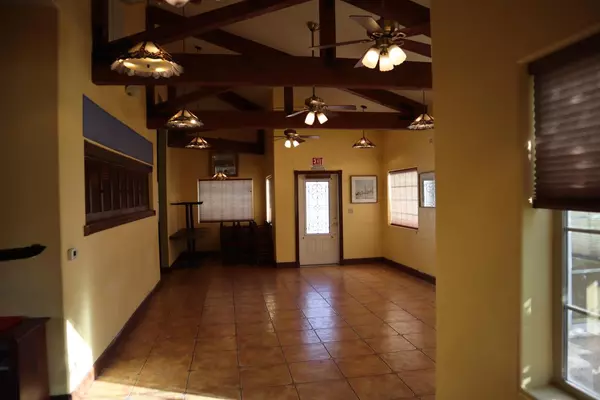 Rocklin, CA 95677,6835 Five Star BLVD