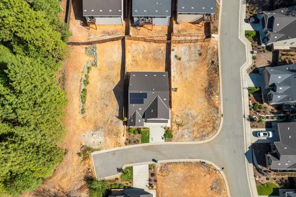 Grass Valley, CA 95945,611 Cold Spring CT